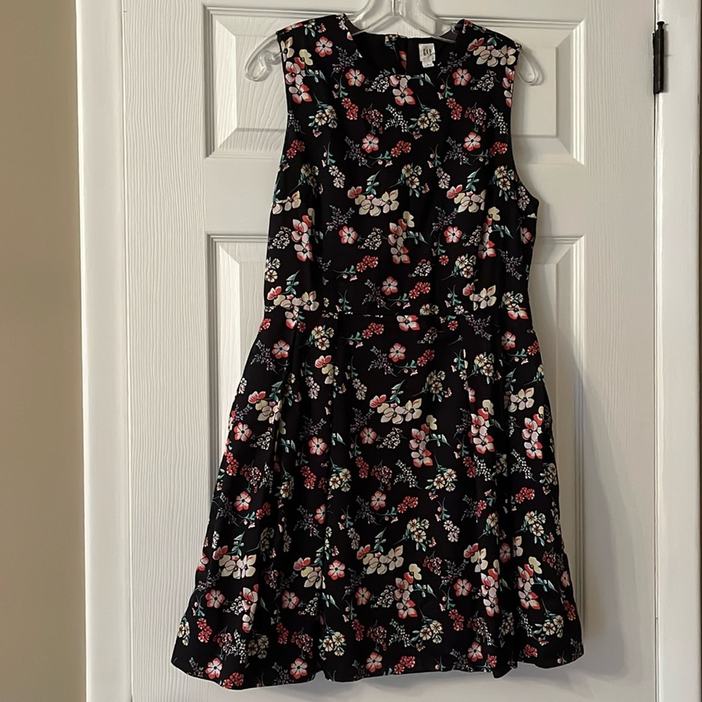 Gap floral dress